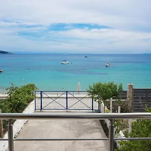 Joana's Himare